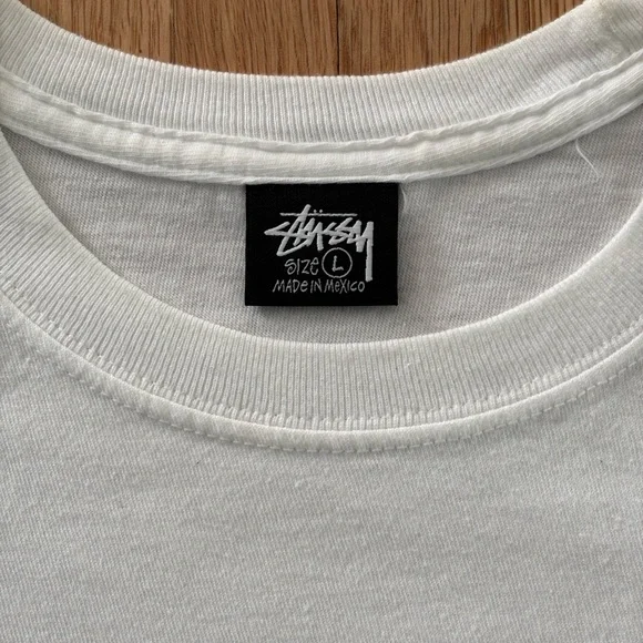Stussy T-Shirt - Picture 3 of 4